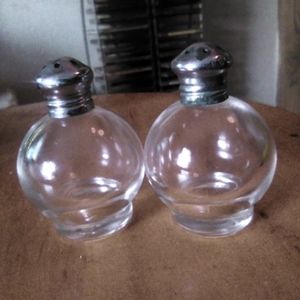 Irice NY Ball Salt and pepper shakers
